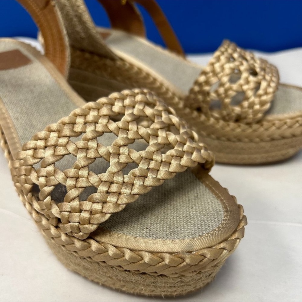 Brand New Tory Burch Wedge Basket Weave Sandals, Size… Gem